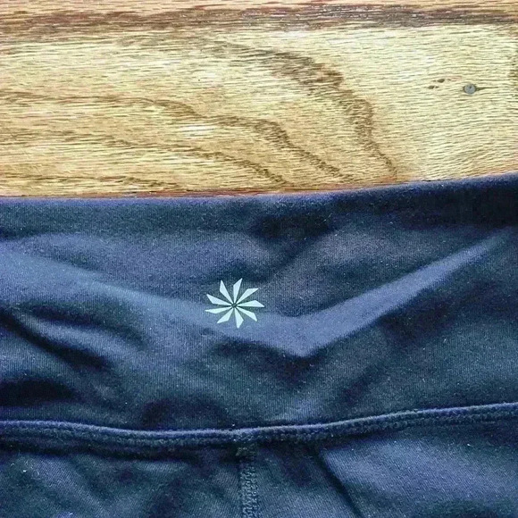 Athleta Activewear Capris - Medium - Black - Picture 9 of 10